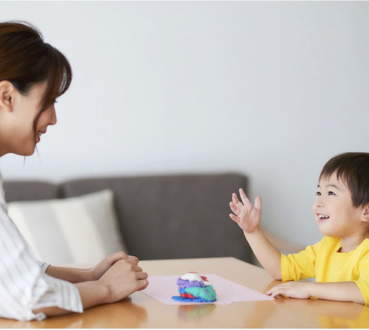 語彙力がグンと伸びる！オープンクエスチョンで子どもの表現力を育てる3つのコツ